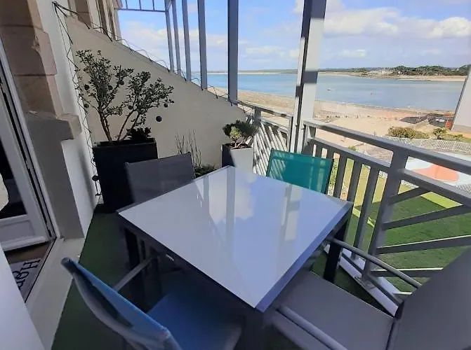 Charmant Studio En Duplex Esprit Loft Avec Balcon Vue Mer, Et Piscine Exterieure