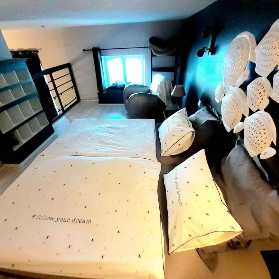 En Duplex Esprit Loft Avec Balcon Vue Mer, Et Piscine Exterieure * Le Croisic