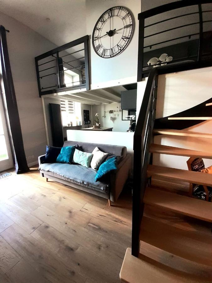 En Duplex Esprit Loft Avec Balcon Vue Mer, Et Piscine Exterieure * Le Croisic